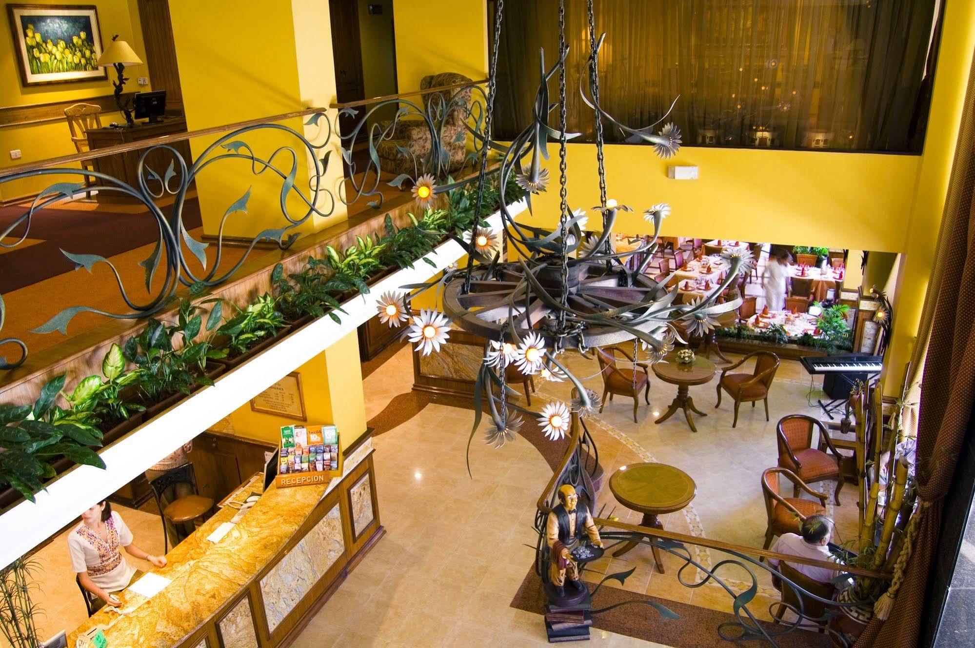 אסונסיון Hotel Las Margaritas מראה חיצוני תמונה