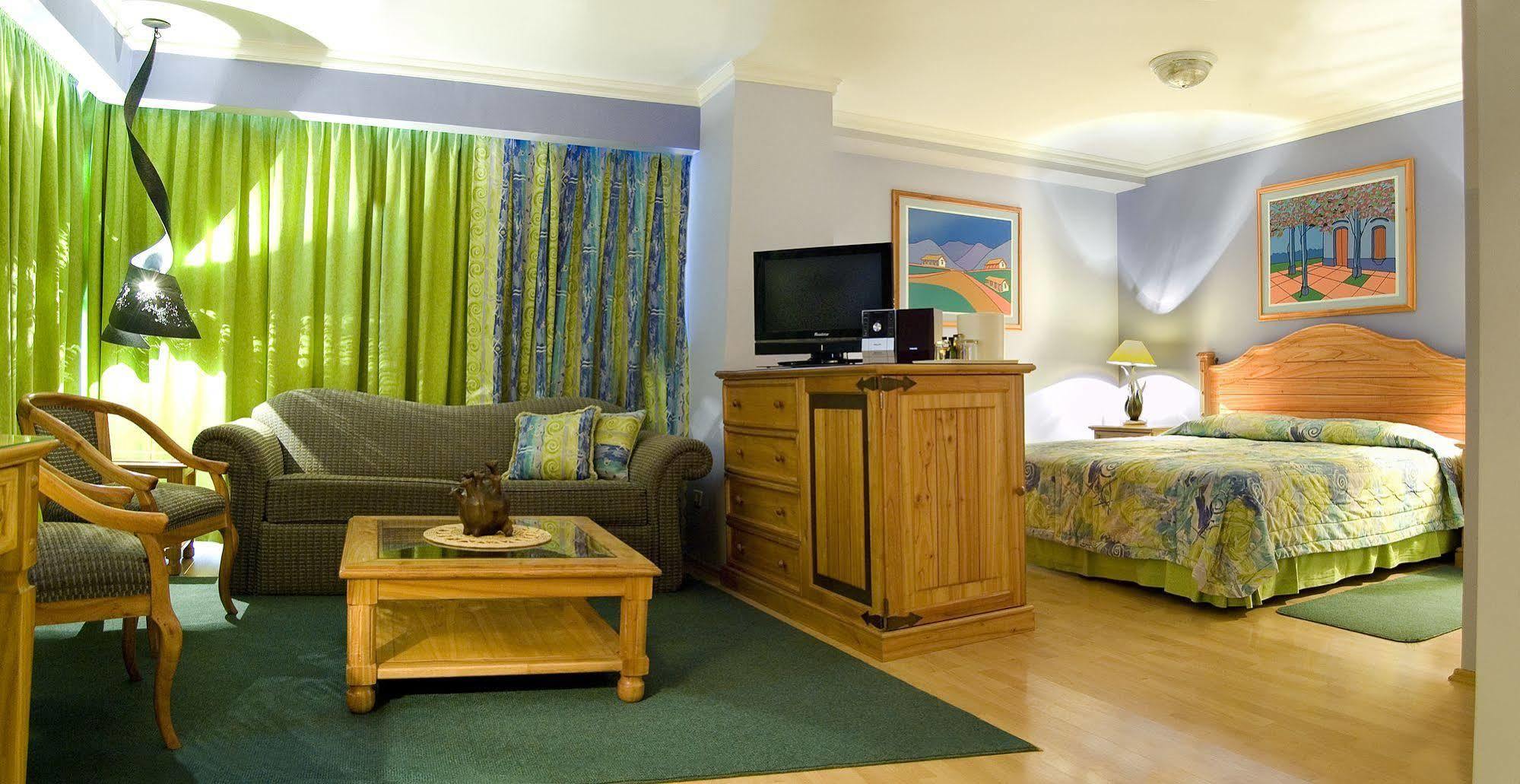 אסונסיון Hotel Las Margaritas מראה חיצוני תמונה