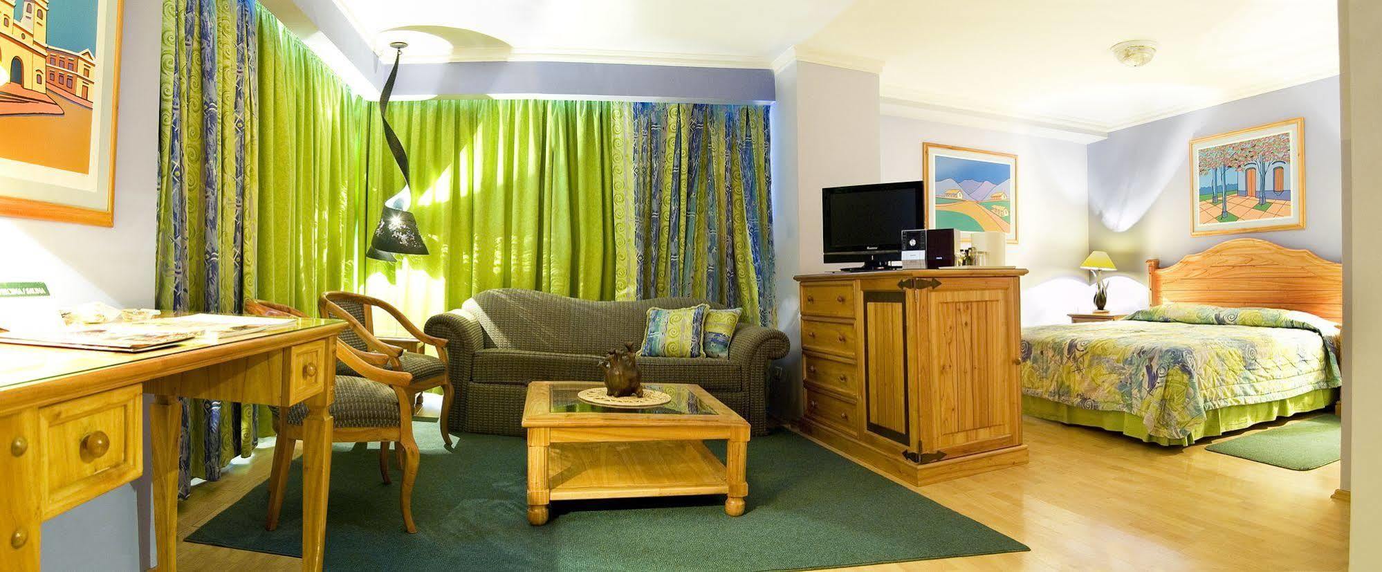אסונסיון Hotel Las Margaritas מראה חיצוני תמונה